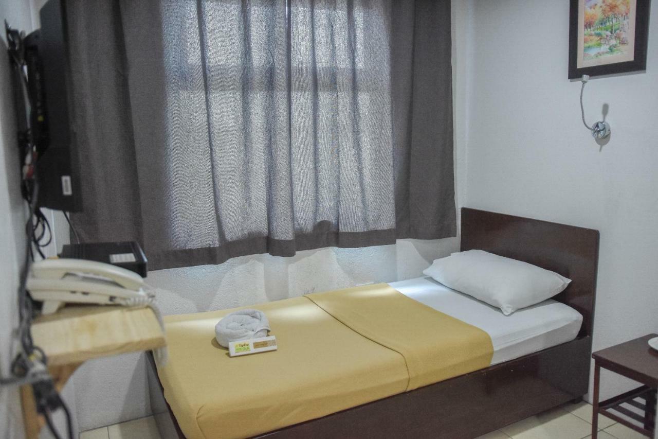 Tiptop Tower Suite Inn Dumaguete City Exterior photo