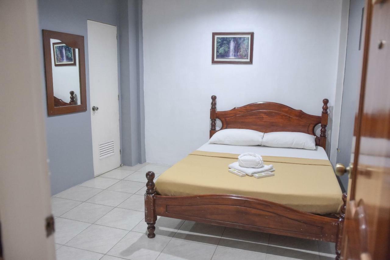 Tiptop Tower Suite Inn Dumaguete City Exterior photo